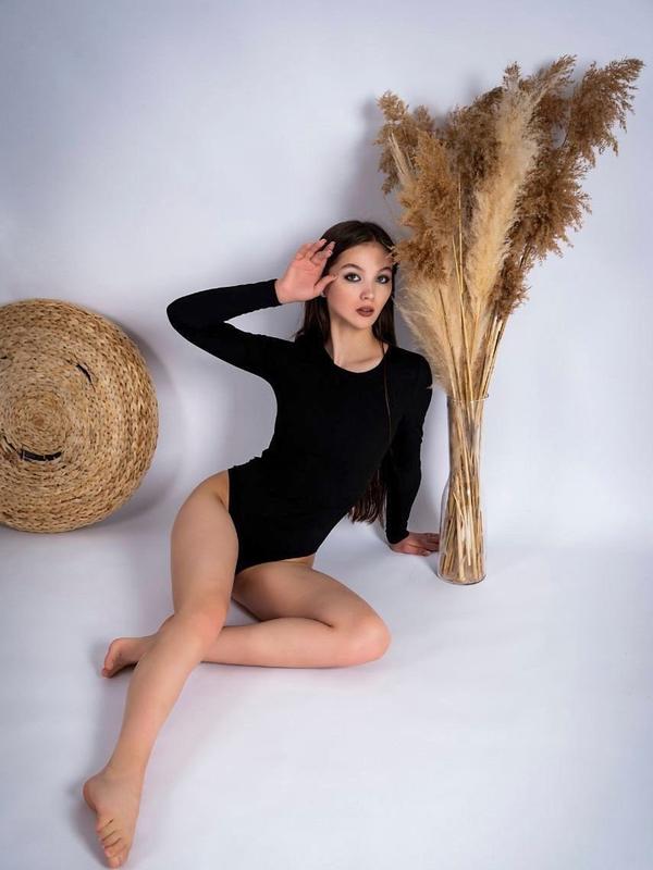 Discover Unforgettable Moments with Everly Rain by Your Side 1 Mis Fotos