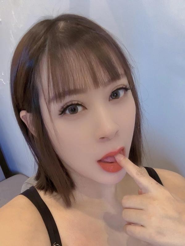 Chloe Fantasy Awaits You for Unforgettable Intimate Moments