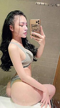 Experience Unforgettable Moments with Clarissa Flame Today