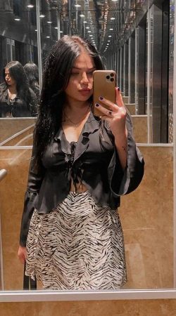 Experience Unforgettable Moments with Daphne Noir by Your Side