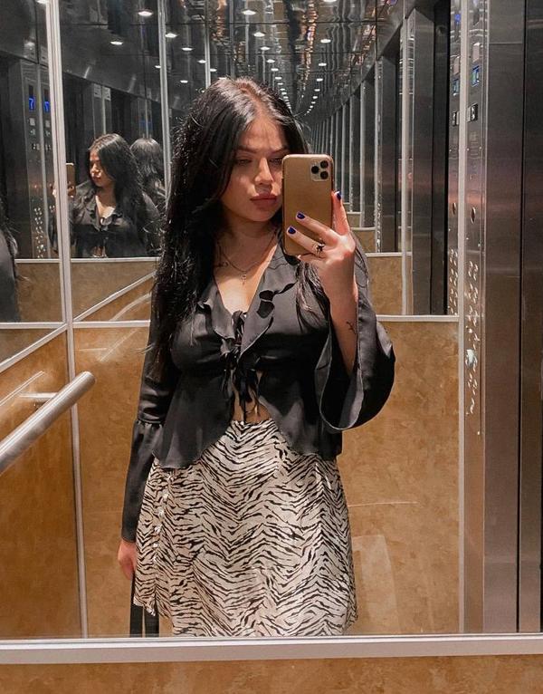 Experience Unforgettable Moments with Daphne Noir by Your Side