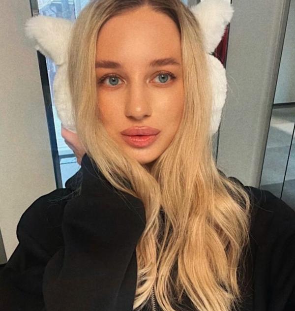 Discover the Allure of Kiara Frost Your Dream Companion